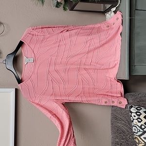 Multiples. Womes petite, 3/4 length sleeve top